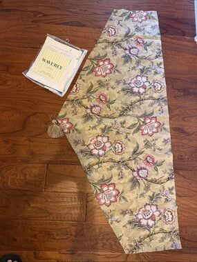 Waverly Floral Ascot Valance in Beige, Pink & Purple